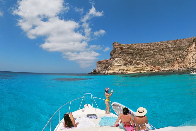 7-Hour Boat Trip to Lampedusa With Lunch, Stand-Up Paddleboarding (Sup), and Snorkeling