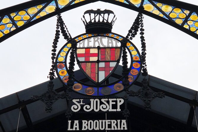 Best of Barcelona: Sagrada Familia, Park Guell, Montjuic & Gothic