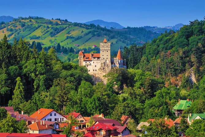 Bucharest to Dracula Castle, Peles Castle and Brasov Guided Tour - Overview of the Tour