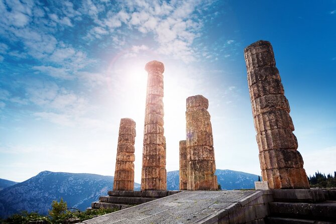 Delphi, Thermopylae, Corycian Cave 300 Spartans Tour From Athens
