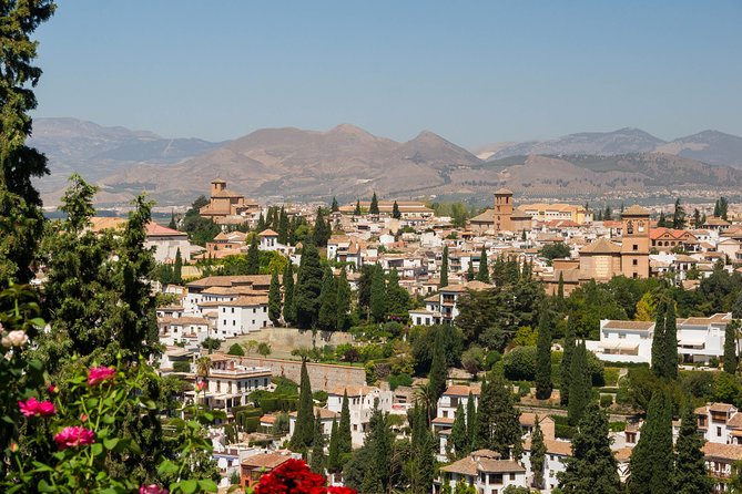 Granada Full Day: the Complete Alhambra + the Albaicin and Sacromonte