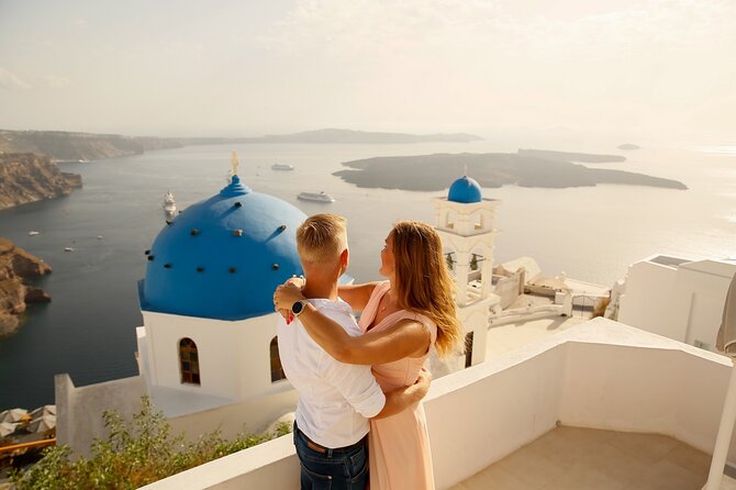 Personal Travel and Vacation Photographer Tour in Santorini - Included Services