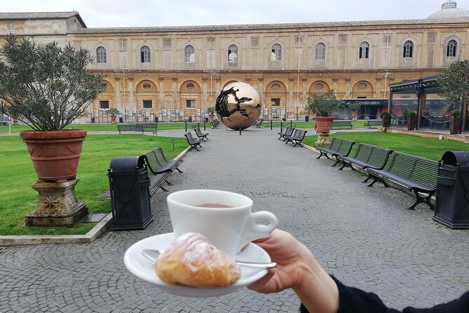 Rome: VIP Vatican Breakfast With Guided Tour & Sistine Chapel