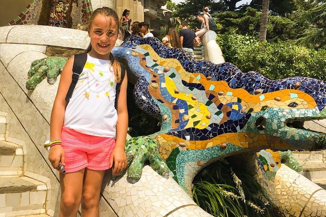 Sagrada Familia & Park Guell The Most Complete Private Tour - Meeting and Pickup