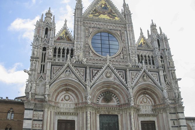 Skip the Line: Siena Duomo and City Walking Tour - Overview of the Sightseeing Tour