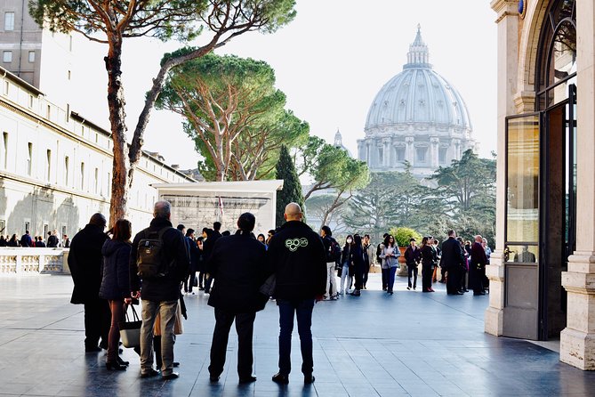 Skip the Line: Vatican Museum, Sistine Chapel & Raphael Rooms + Basilica Access