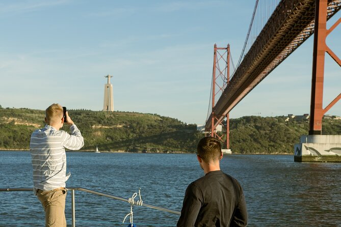 Sunset Experience: Lisbon Boat Cruise With Music and a Drink - Whats Included in the Experience