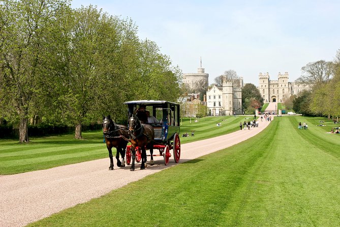 Windsor Castle, Stonehenge and Bath Tour From London & Admissions