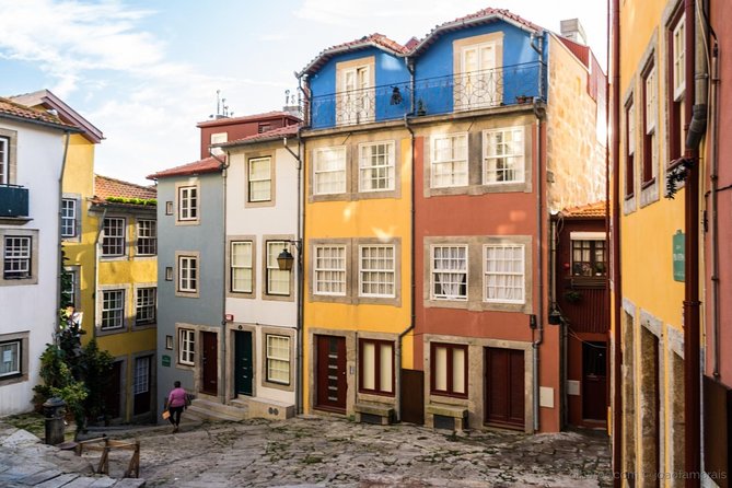 3-Hour Porto Jewish Heritage Walking Tour With Local Guide - Exploring the Jewish Quarters