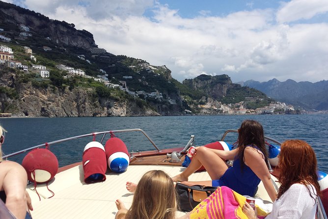 Amalfi Boat Tour From Sorrento With Positano Trip - Boat Features