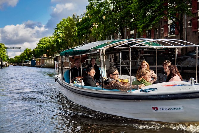Amsterdam 90-Minute Private Family Canal Cruise - Inclusions and Highlights