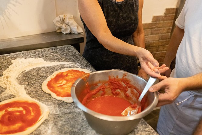 Authentic Pizza Class With Drink Included in the Center of Naples - Meeting Point and Logistics