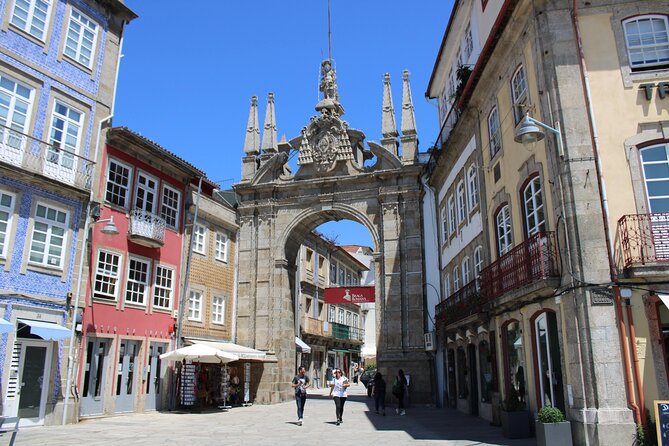 Best of Braga and Guimaraes Day Trip From Porto - Exploring Braga Cathedral