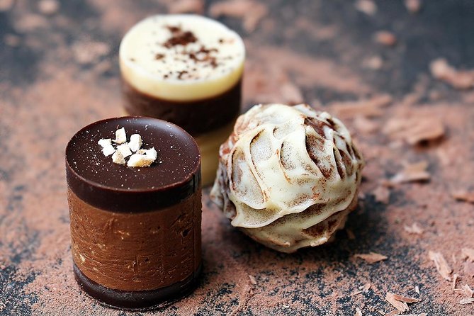 Brussels Chocolate Tasting Tour - Visiting Iconic Landmarks