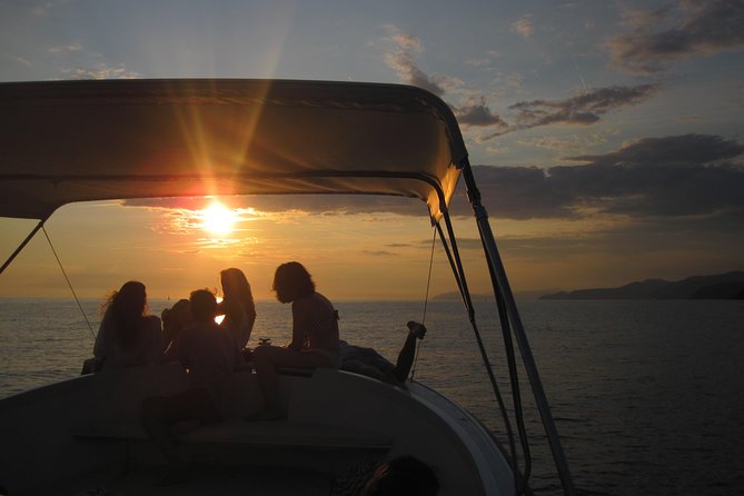 Cinque Terre Sunset Boat Tour Experience - Inclusions and Amenities