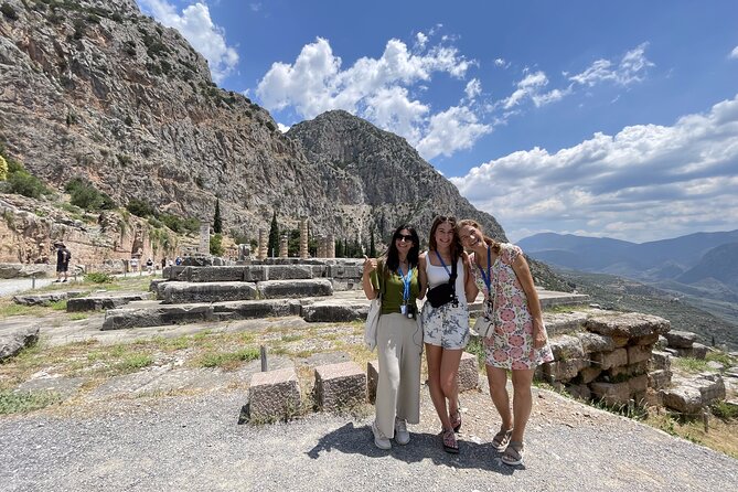 Delphi & Arachova Premium Historical Tour With Expert Tour Guide on Site - Guided Historical Experience