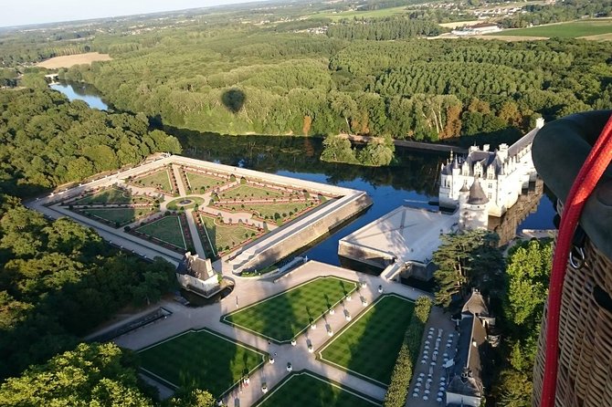 Hot-Air Balloon Ride Over the Loire Valley, From Amboise or Chenonceau - Inclusions and Amenities