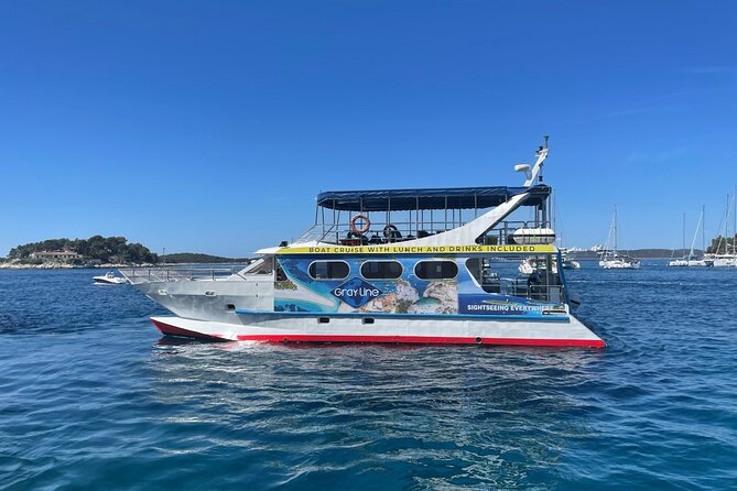 Hvar, Brač & Pakleni Islands Cruise With Lunch & Drinks From Split & Trogir - Group Size and Accessibility