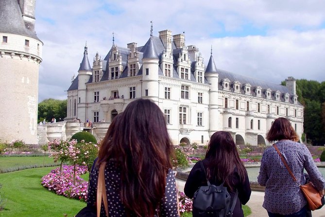 Loire Valley Day Tour Chambord and Chenonceau Plus Lunch at a Private Castle - Whats Included