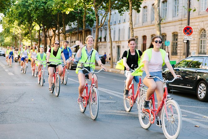 Paris by Night City of Lights Sightseeing Guided Bike Tour - Tour Highlights