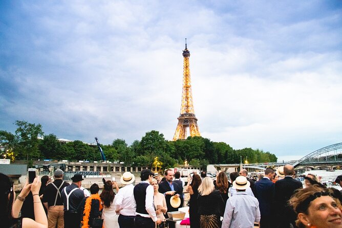 Paris Gourmet Dinner Seine River Cruise With Singer and DJ Set - Policies and Cancellation