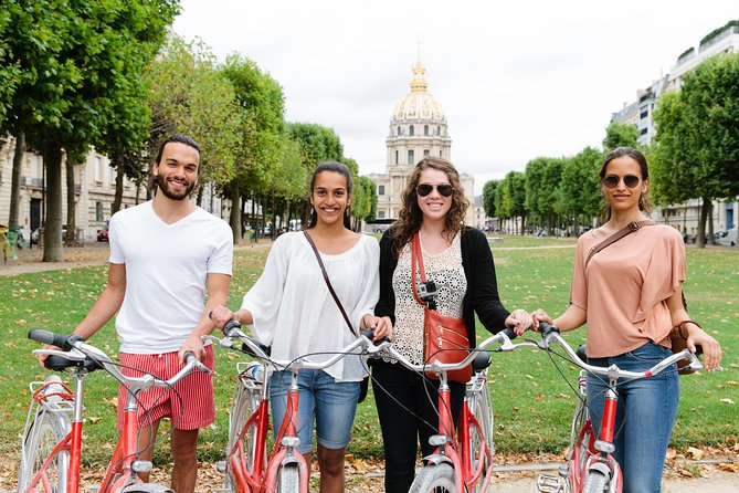 Paris Sightseeing Guided Bike Tour Like a Parisian With a Local Guide - Highlights of the Sightseeing Route