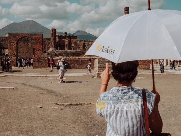 Pompeii Small Group Tour With an Archaeologist - Meeting and Pickup Details