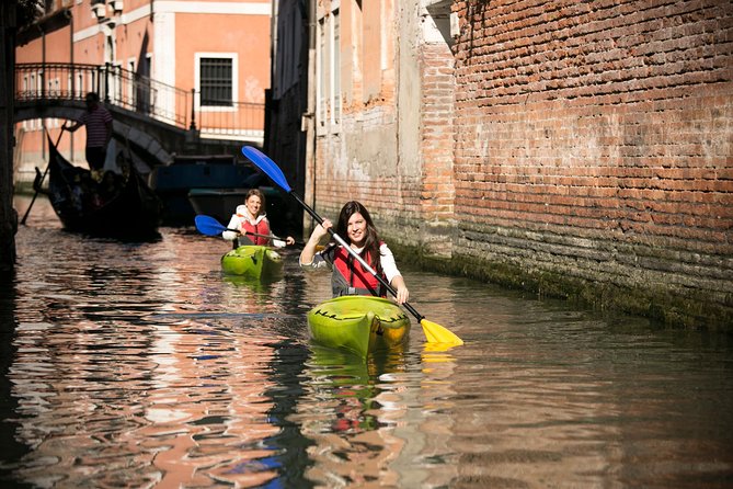 Real Venetian Kayak - Tour of Venice Canals With a Local Guide - Meeting Point and Pickup Instructions