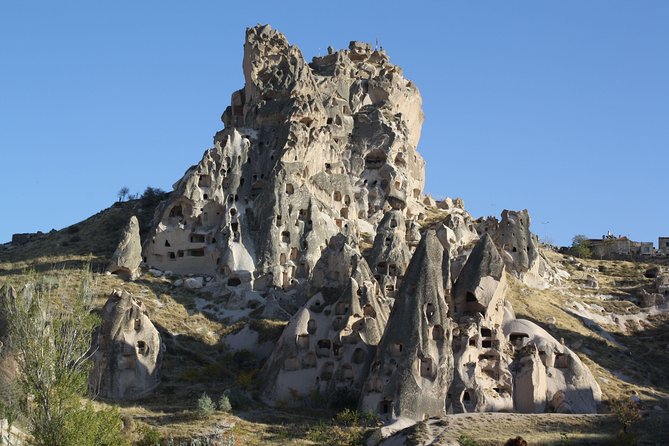Red (North) Tour Cappadocia (Small Group) With Lunch and Tickets - Highlights of Uchisar Castle