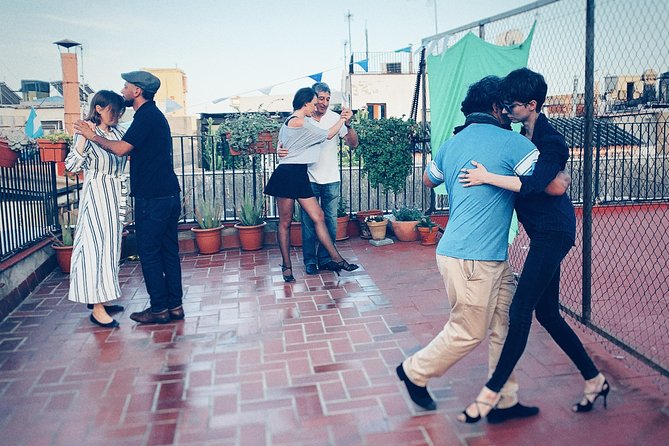 Rooftop Tango Lesson & Drinks in Barcelona - Timing and Logistics