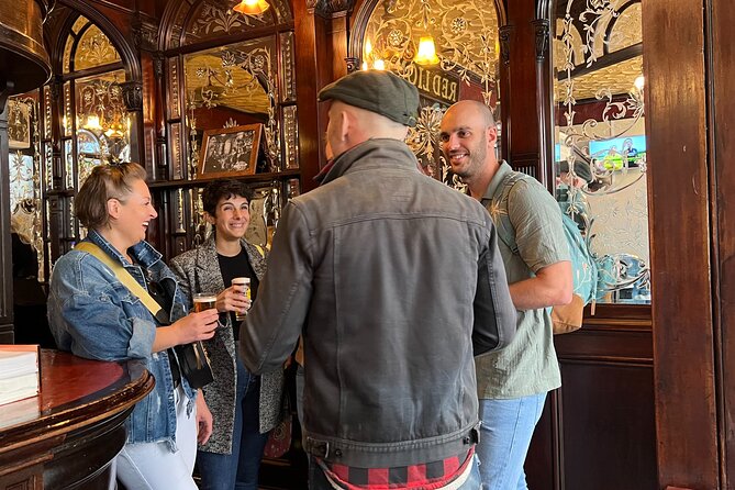 Royal Historic Pubs Walking Guided Tour in London - Meeting/Pickup Details