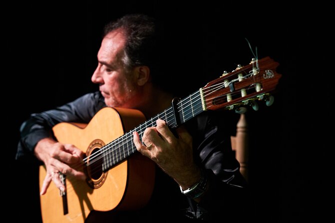 Skip the Line: Tablao Flamenco Pura Esencia Ticket - Live Spanish Guitar and Singing