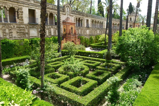 Small-Group Alcazar of Seville Guided Tour With Entry Ticket - Inclusions in the Package