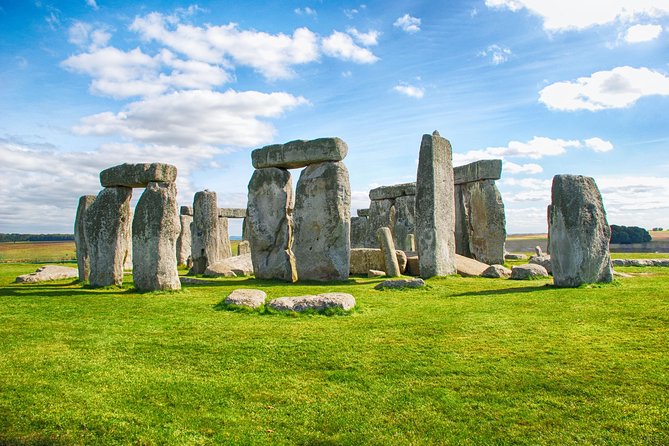 Stonehenge and Bath Day Tour From London - Included Highlights