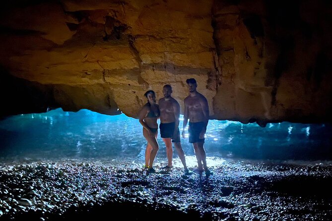 Uncharted Marine Reserve Cave, Snorkel & Cliff Jumping Kayak Tour - Meeting Point and Parking