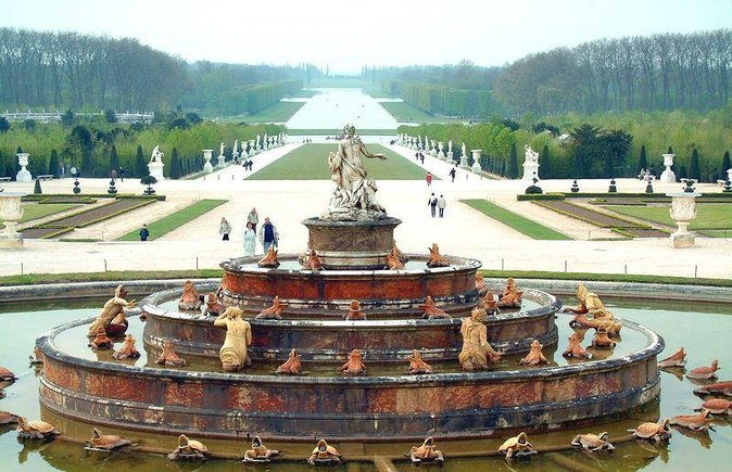 Versailles Best of Domain Skip-The-Line Access Day Tour With Lunch From Paris - Guided Tour of Palace