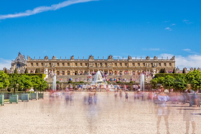 Versailles Palace Live Tour With Gardens Access From Paris - Visiting the Palace and Gardens