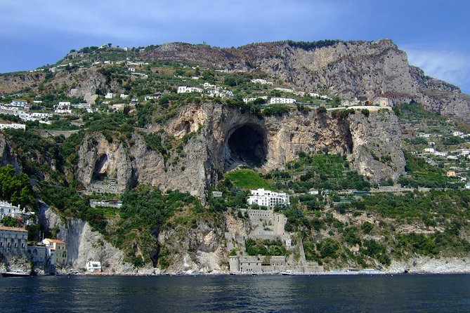 Amalfi Coast Boat Excursion From Positano, Praiano & Amalfi - Included Amenities