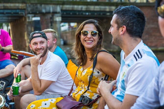 Amsterdam 1-Hour Canal Cruise With Live Guide - Meeting Point and Pickup Location
