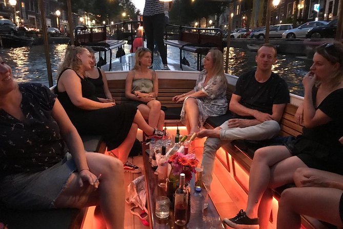 Amsterdam Small-Group Canal Cruise With Dutch Snacks and Drink - Meeting and End Point Details