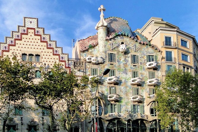 Barcelona Highlights Small Group Tour With Hotel Pick up - Additional Tour Information