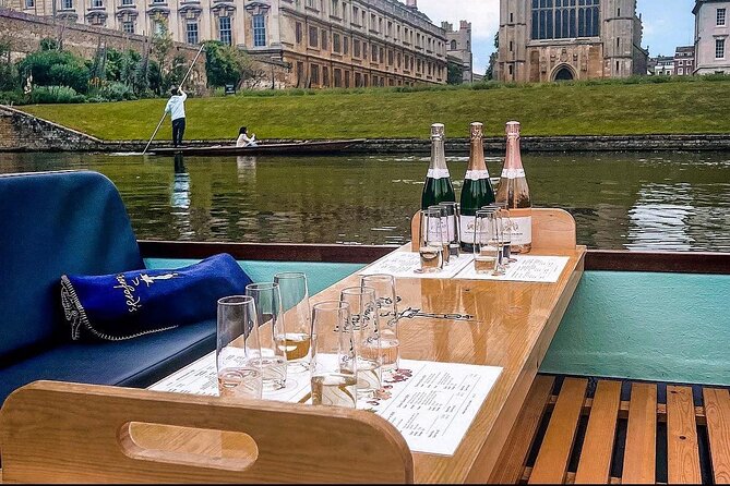 Cambridge - Shared Punting Tour - Tour Experience