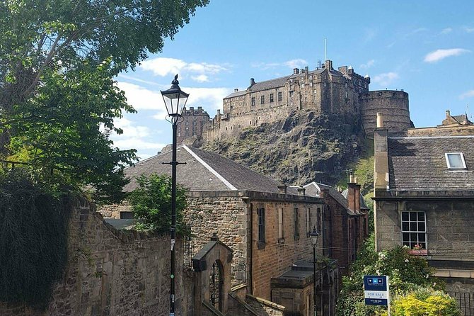 Edinburgh Castle Guided Walking Tour in English - Bag Restrictions