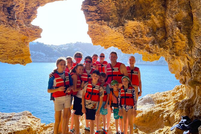 Kayak Paradise: Cala Portixol Snorkel, Cave & Cliff Jumping Tour - Meeting Point and Arrival Instructions