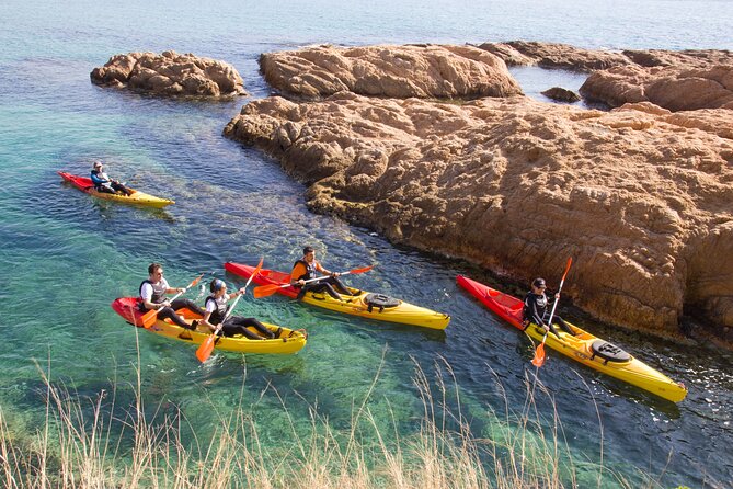 Kayaking and Snorkeling - Costa Brava Ruta De Las Cuevas Tour - Included Amenities and Equipment