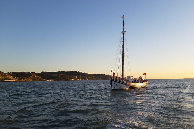 Lisbon Traditional Boats - Guided Sightseeing Cruise - Inclusions and Exclusions