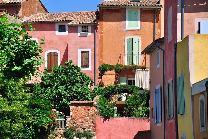 Luberon Villages Half-Day Tour From Aix-En-Provence - Discovering Roussillon