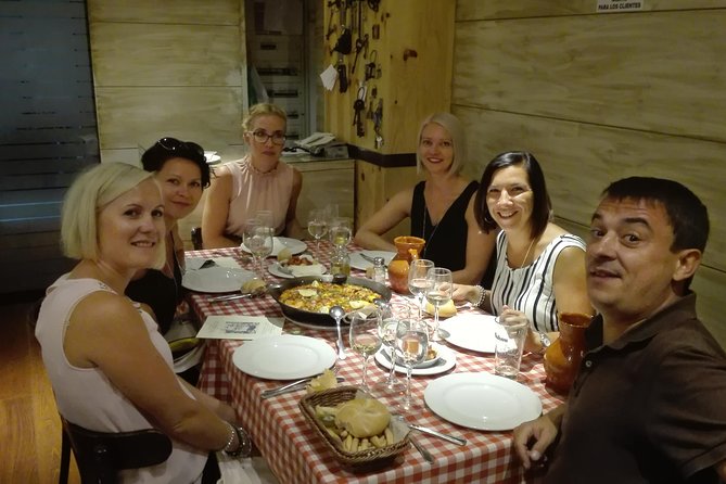 Madrid Historical Walking Tour With Food Tasting and Dinner - Highlights of the Itinerary