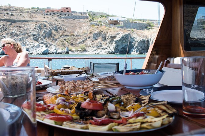 Mykonos:Sail Cruise to Delos&Rhenia Islands With Bbq&Drinks - Tour Boat Specifications