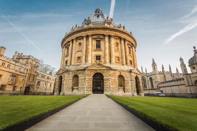 Oxford Official University & City Tour - Evocative Ambiance of Oxford